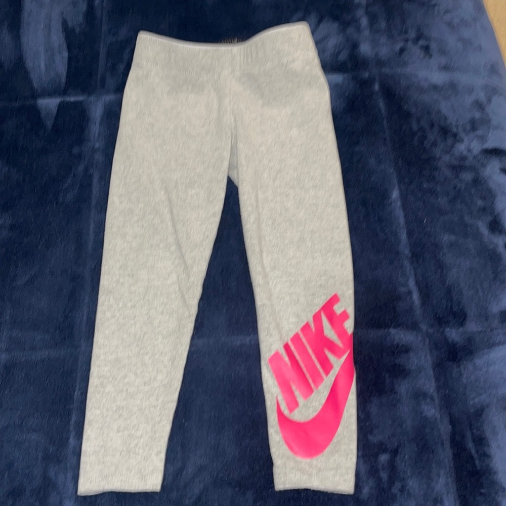 Nike, gray and pink cotton jogger legging. Size 5